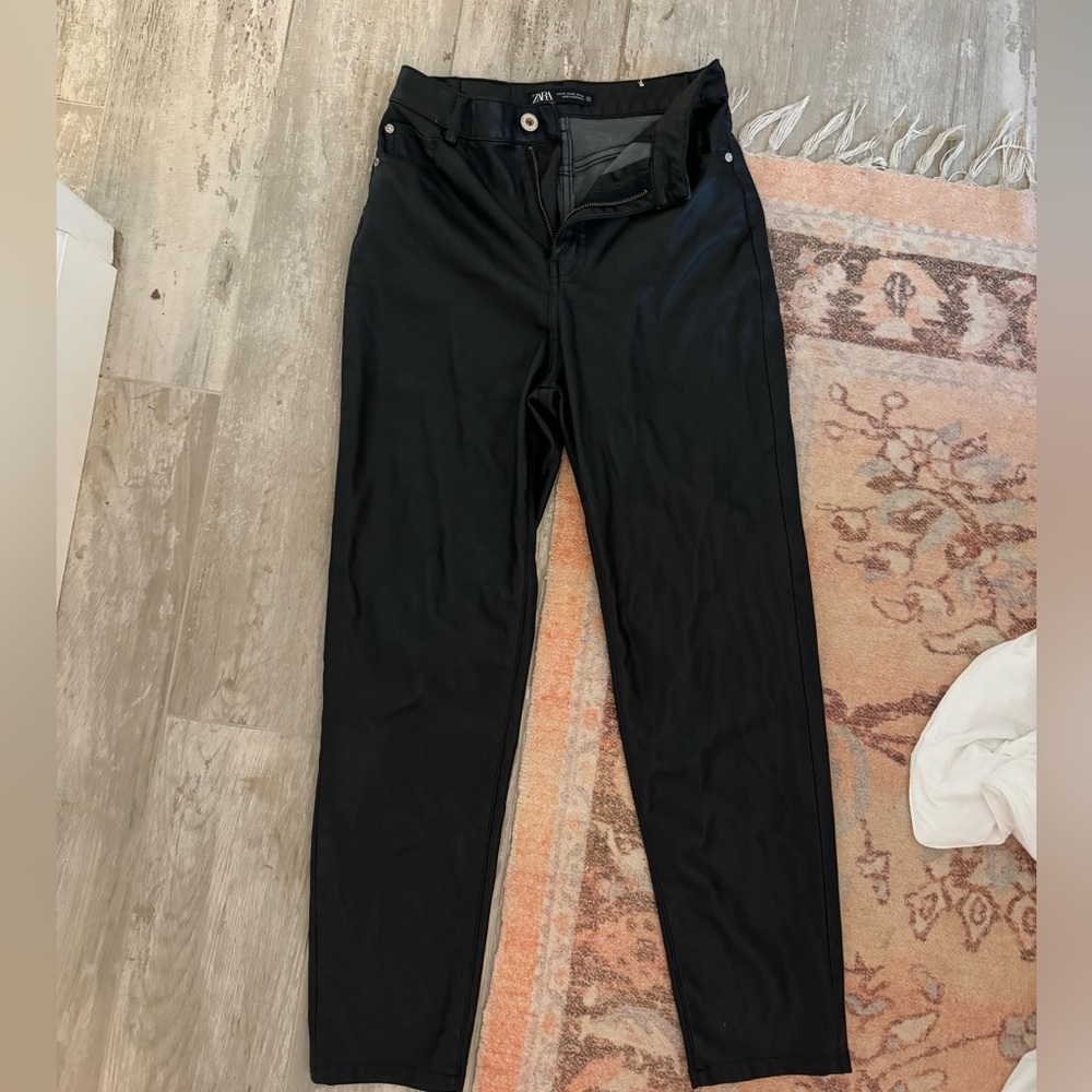 Zara straight leg leather pants! Great condition, size 2 (fits like a 4).